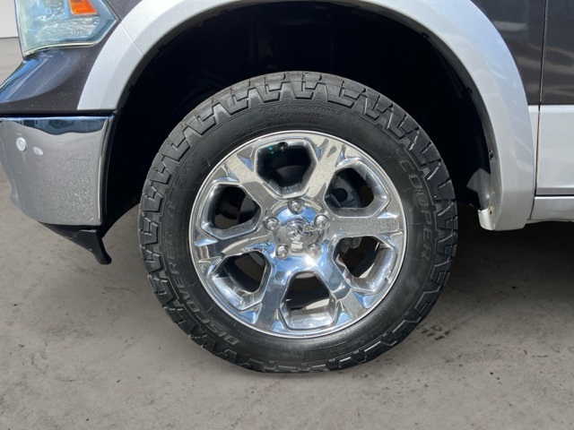 2017 Ram 1500 Laramie photo 9