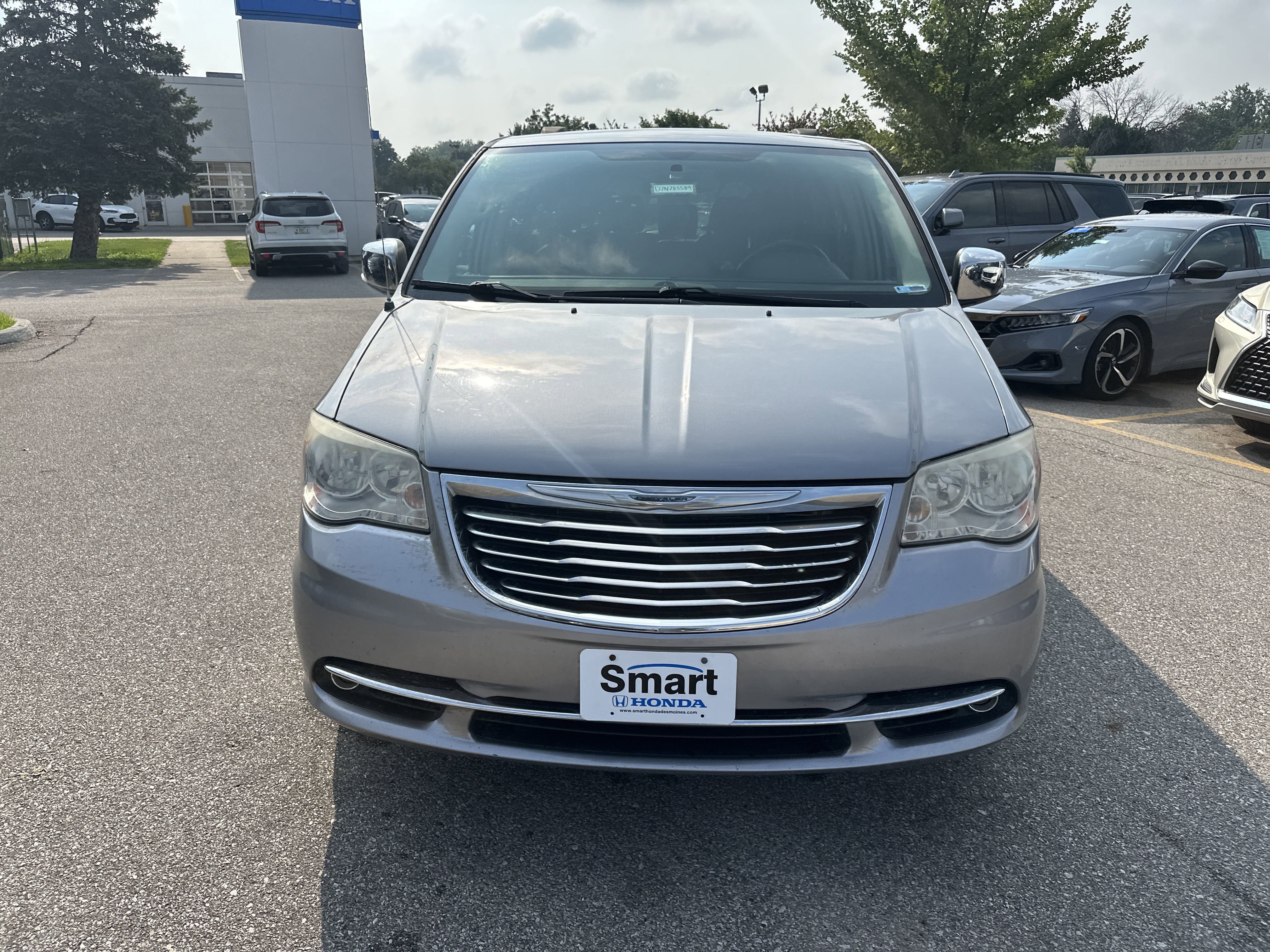 Used 2013 Chrysler Town & Country Touring-L with VIN 2C4RC1CG6DR785584 for sale in Des Moines, IA
