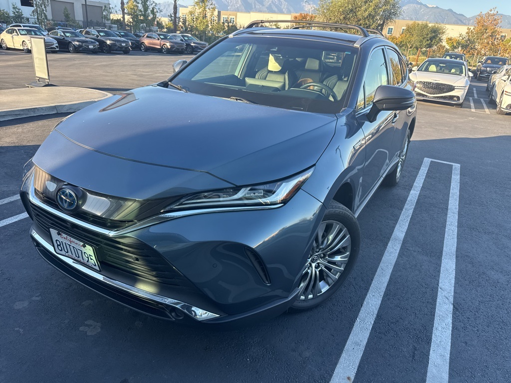 2021 Toyota Venza Limited photo 2