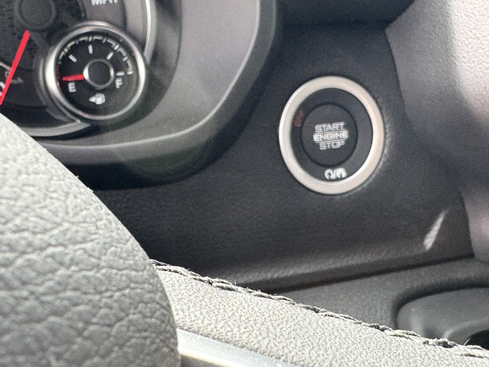 2025 Ram 1500 Laramie photo 17