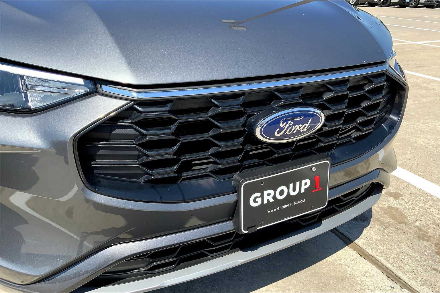 2024 Ford Escape ST-Line photo 26