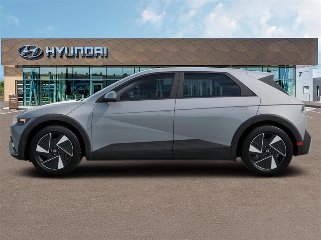 2025 Hyundai Ioniq 5 SE photo 3