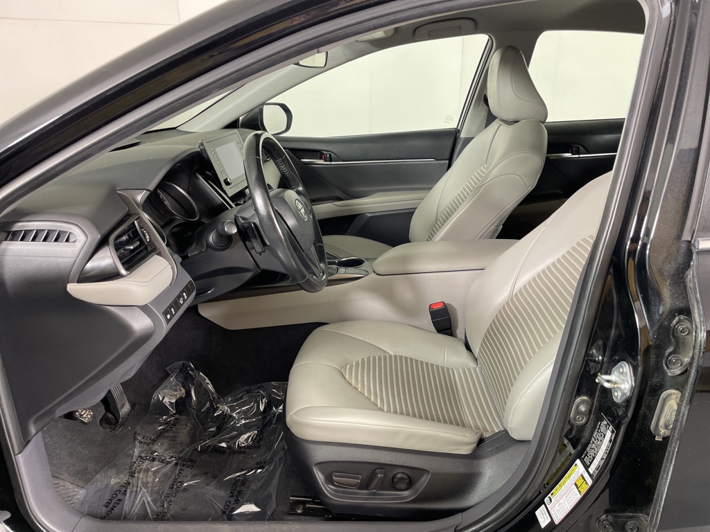 2023 Toyota Camry SE photo 14