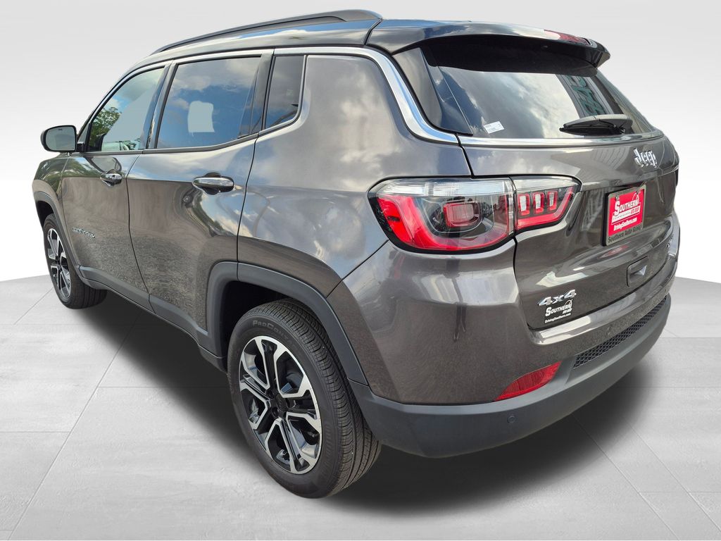 2024 Jeep Compass Limited photo 3
