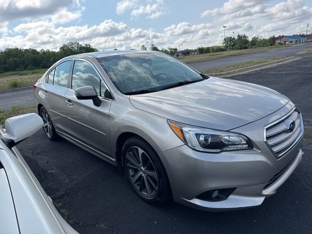 2017 Subaru Legacy Limited photo 2