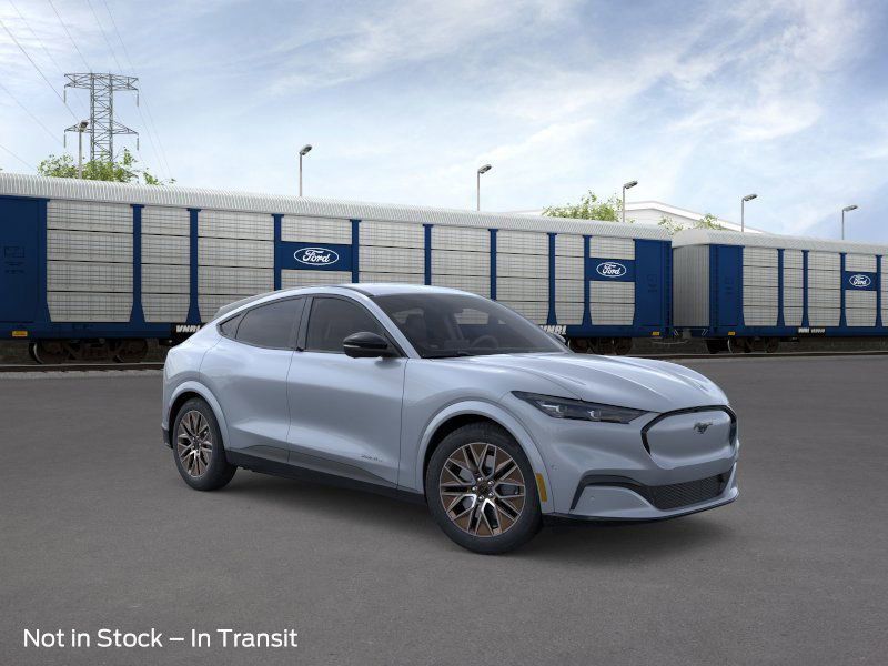 2025 Ford Mustang Mach-E Premium photo 4