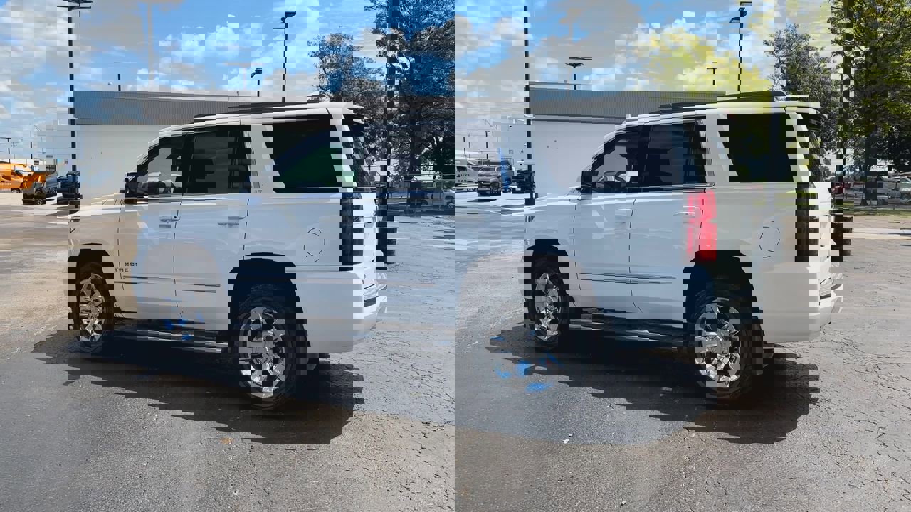 2017 Chevrolet Tahoe LT photo 6
