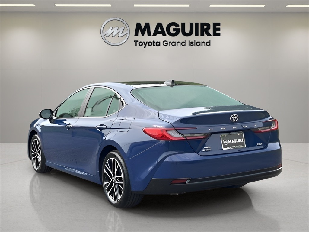 2025 Toyota Camry XSE photo 4