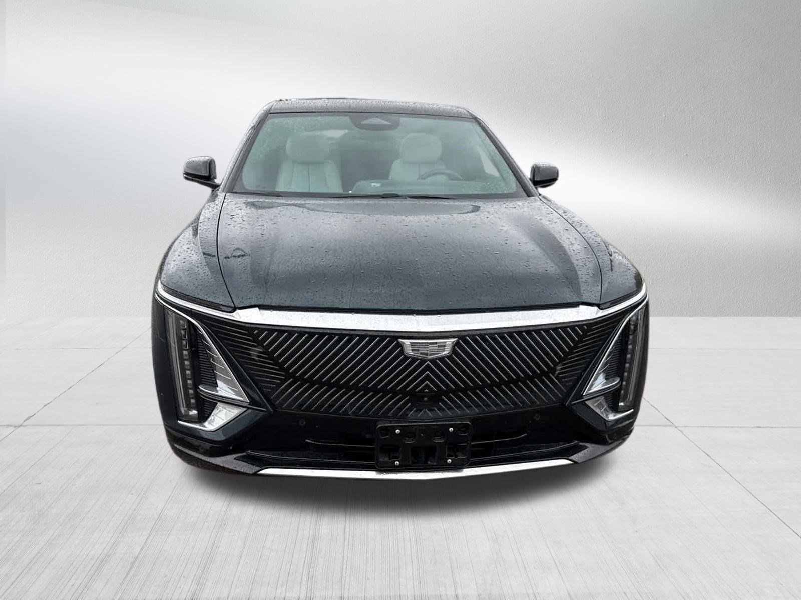 Used 2024 Cadillac LYRIQ Luxury 1 with VIN 1GYKPPRLXRZ109367 for sale in Brooklyn Center, MN