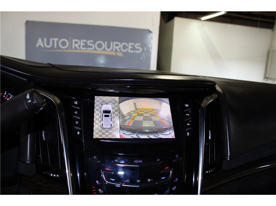 2016 Cadillac Escalade ESV Platinum photo 34