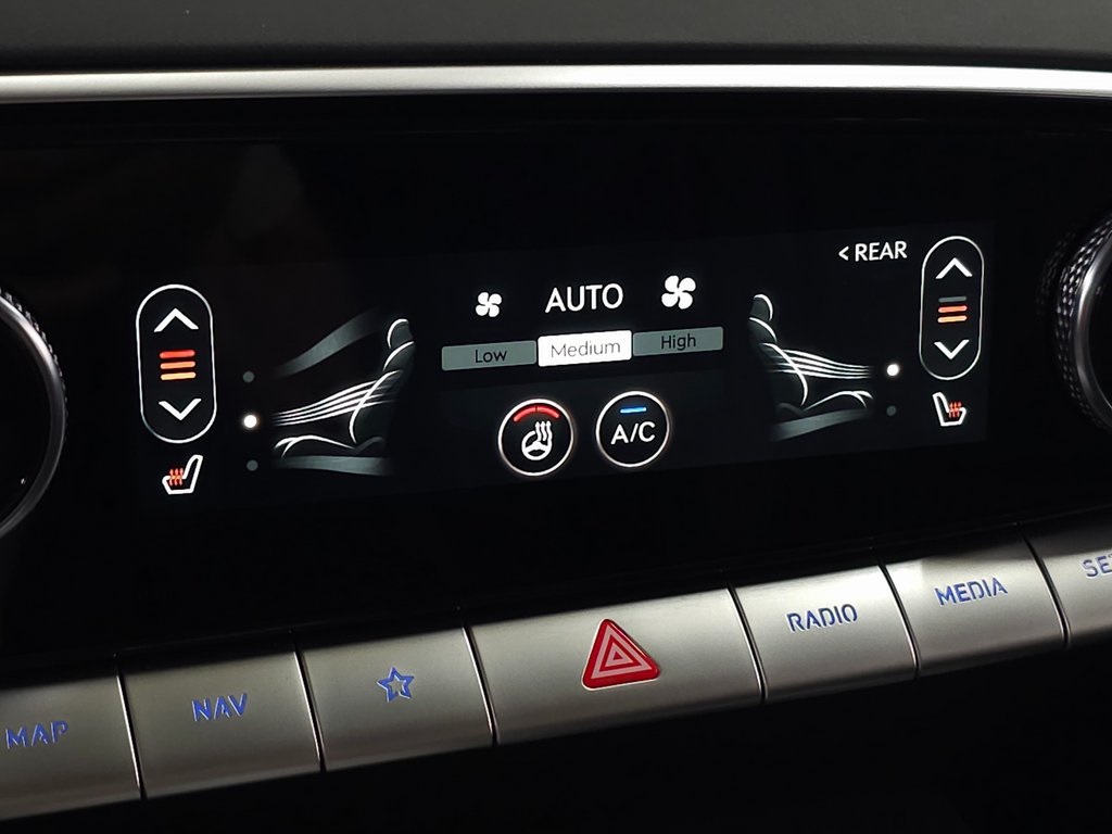 2025 Genesis GV70 2.5T photo 27