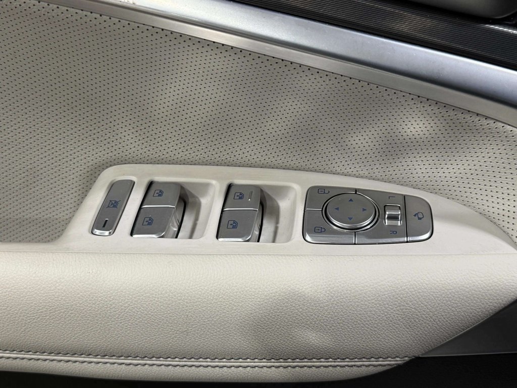 2024 Genesis G70 3.3T Sport Advanced photo 18
