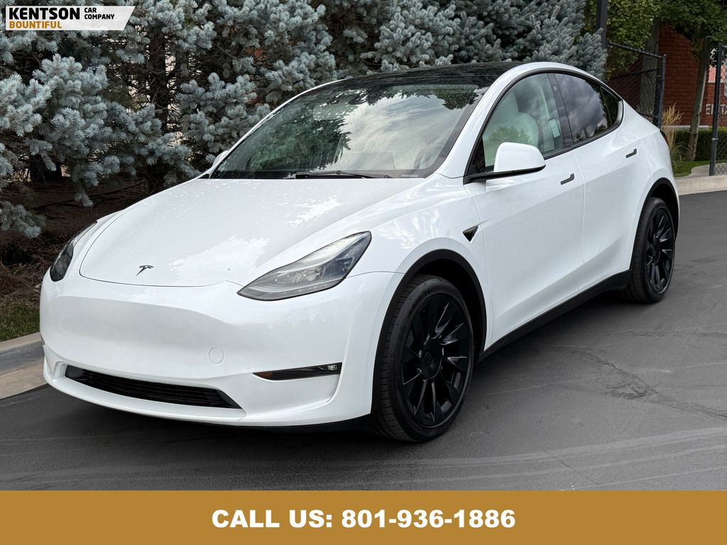 2023 Tesla Model Y Long Range photo 2