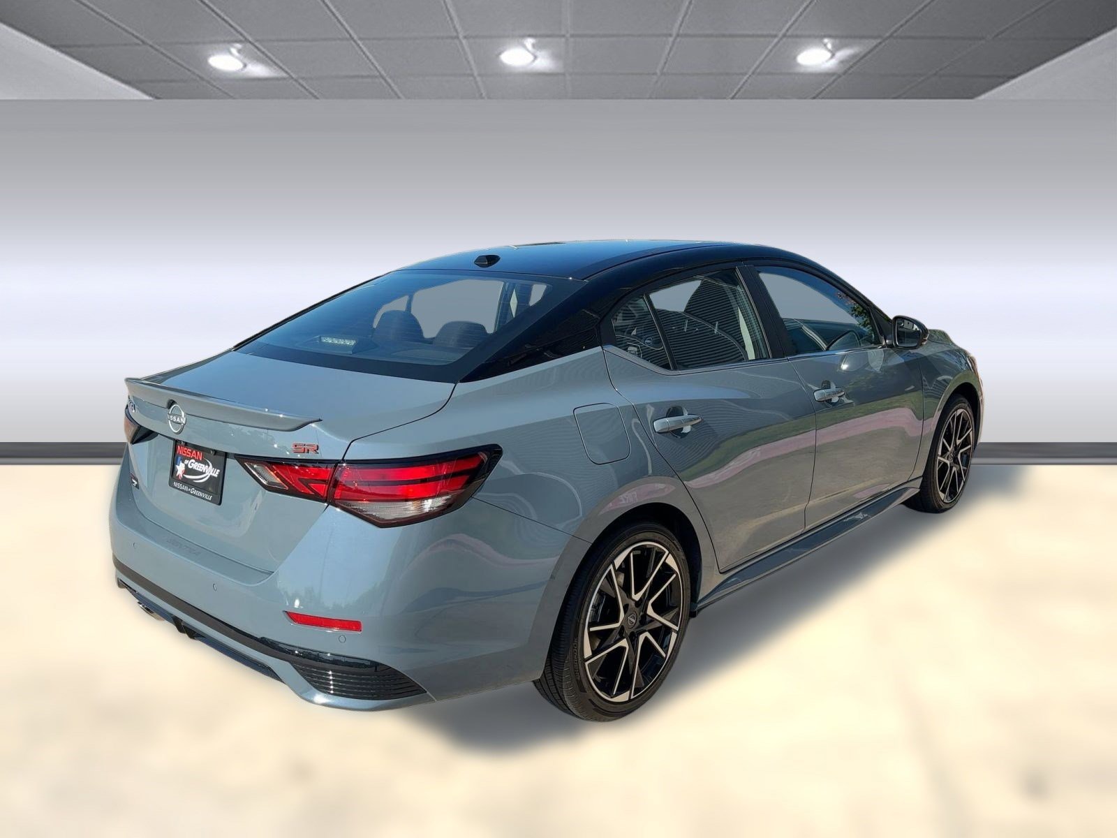 2025 Nissan Sentra SR photo 9