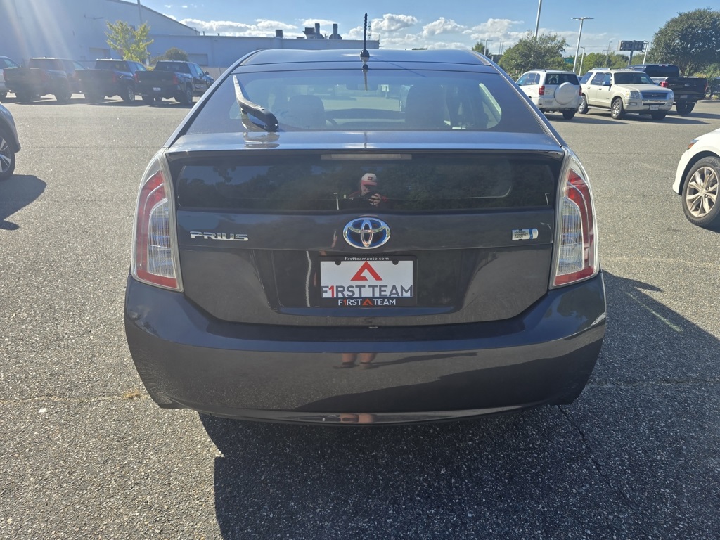 2012 Toyota Prius photo 13