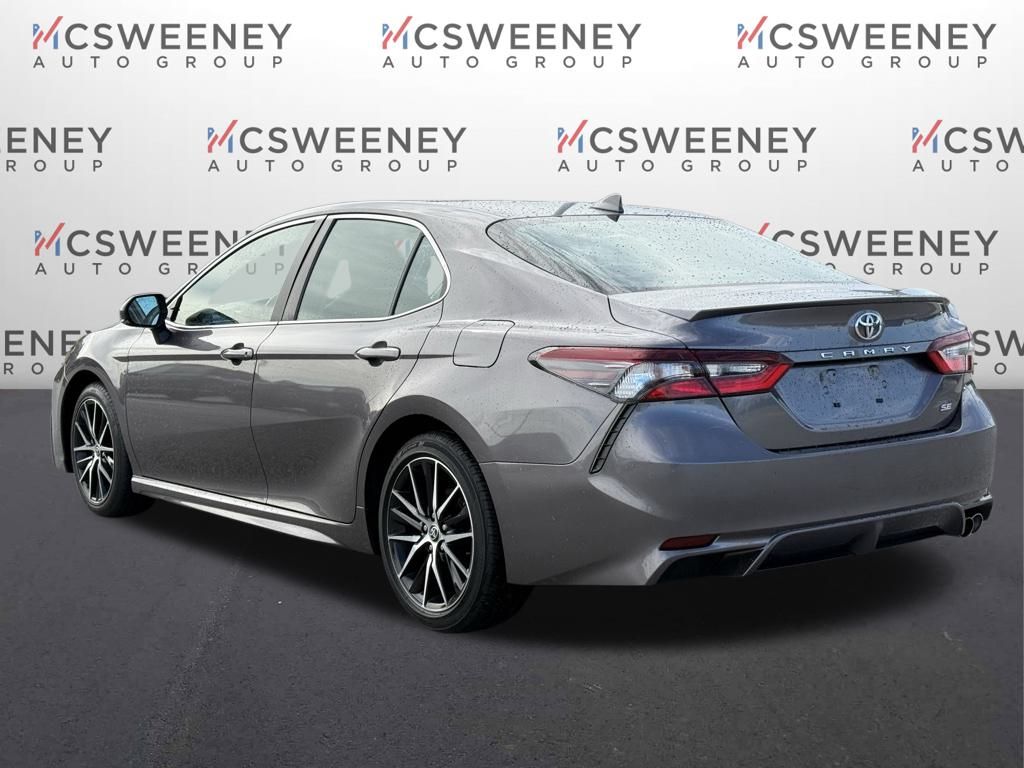 2023 Toyota Camry SE photo 3