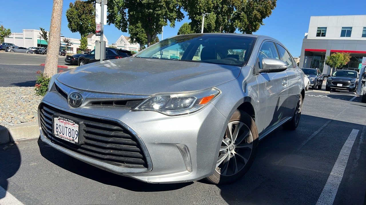 2018 Toyota Avalon XLE