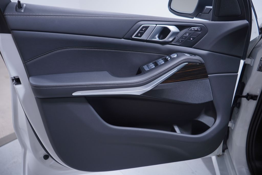 2025 Bmw X7 xDrive40i photo 16
