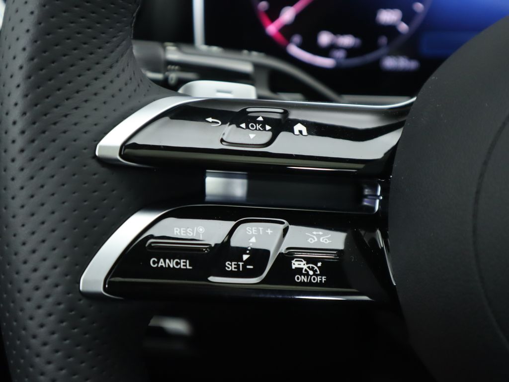 2025 Mercedes Benz C 300 photo 11