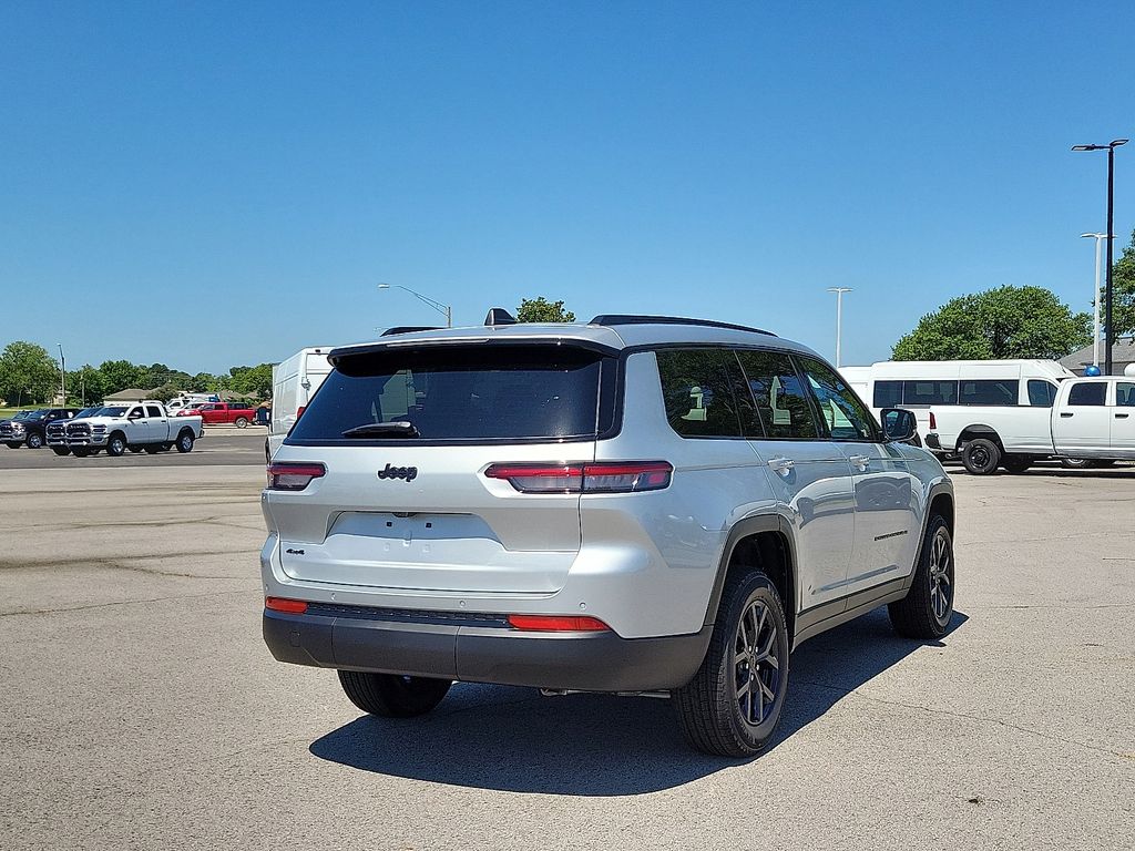 2025 Jeep Grand Cherokee Altitude X photo 5