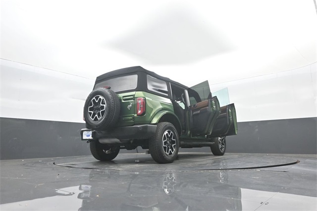2022 Ford Bronco Outer Banks photo 32