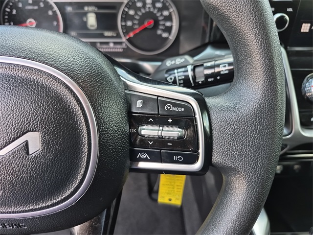 2023 Kia Sorento LX photo 18