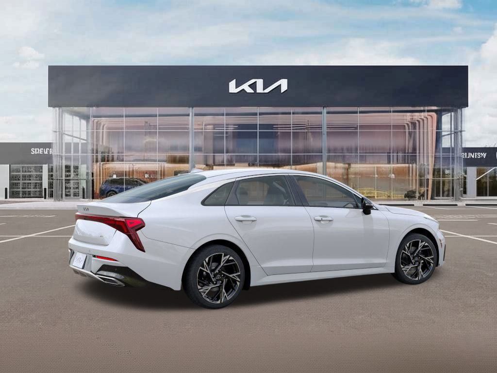 2025 Kia K5 GT-Line photo 5