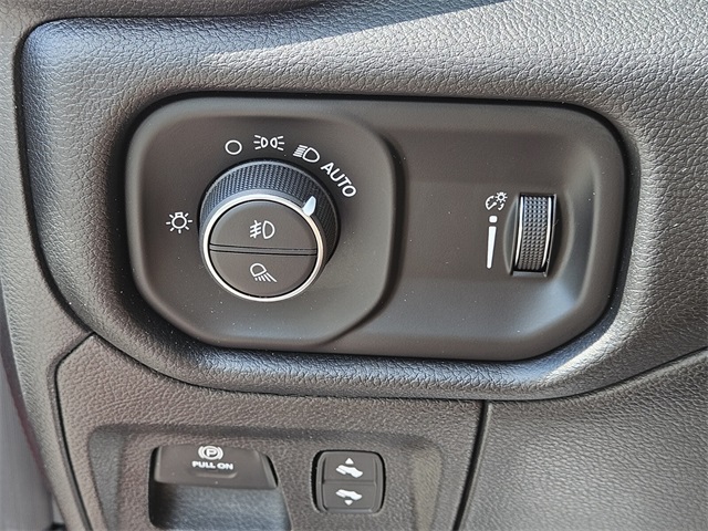 2022 Ram 1500 Big Horn Lone Star Night Edition photo 30