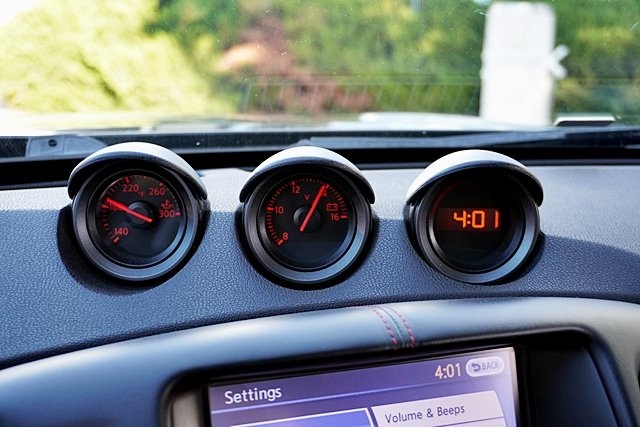 Used 2020 Black Nissan Nismo image 28