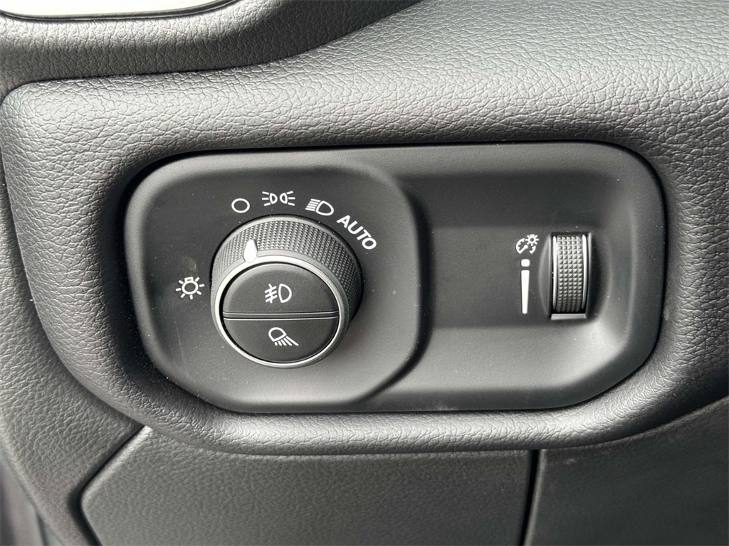2025 Ram 2500 Big Horn photo 26