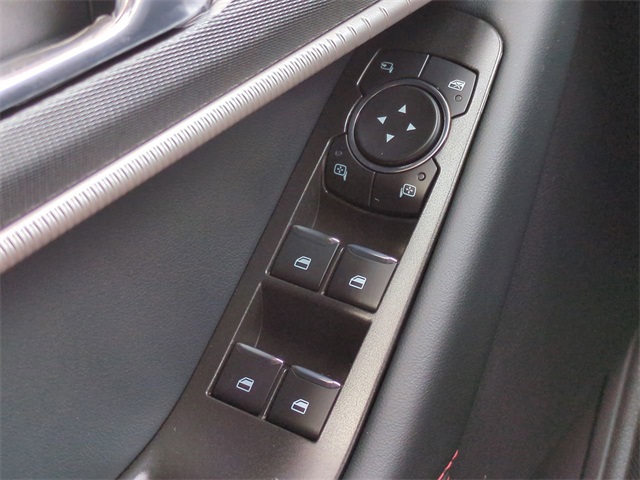 2025 Ford Explorer ST-Line photo 21