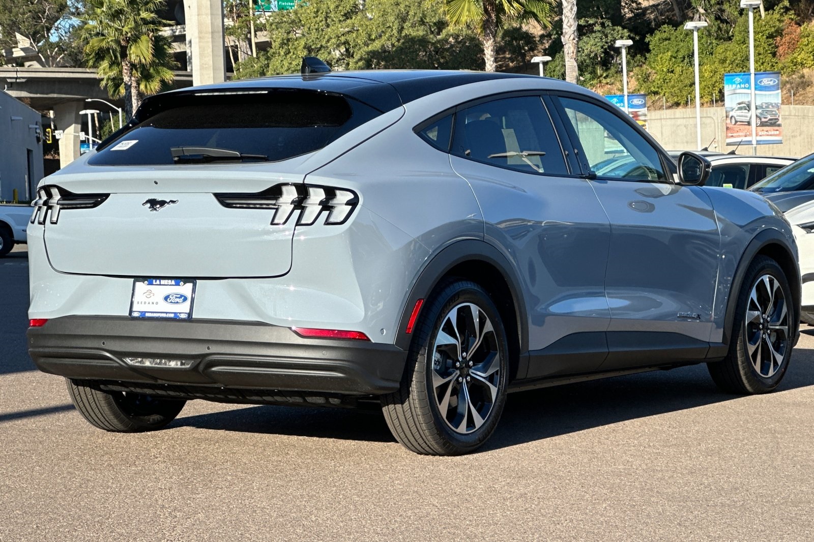 2024 Ford Mustang Mach-E Select photo 3