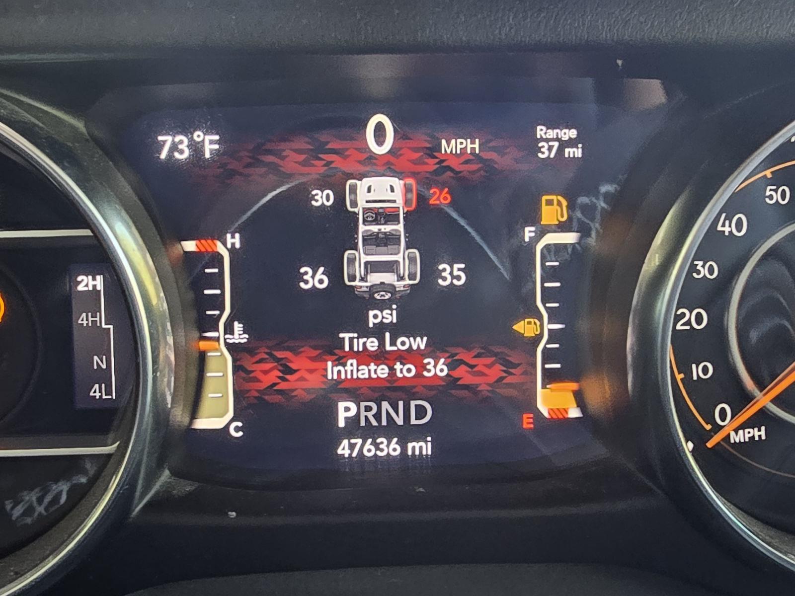 2022 Jeep Wrangler Unlimited Sahara photo 13