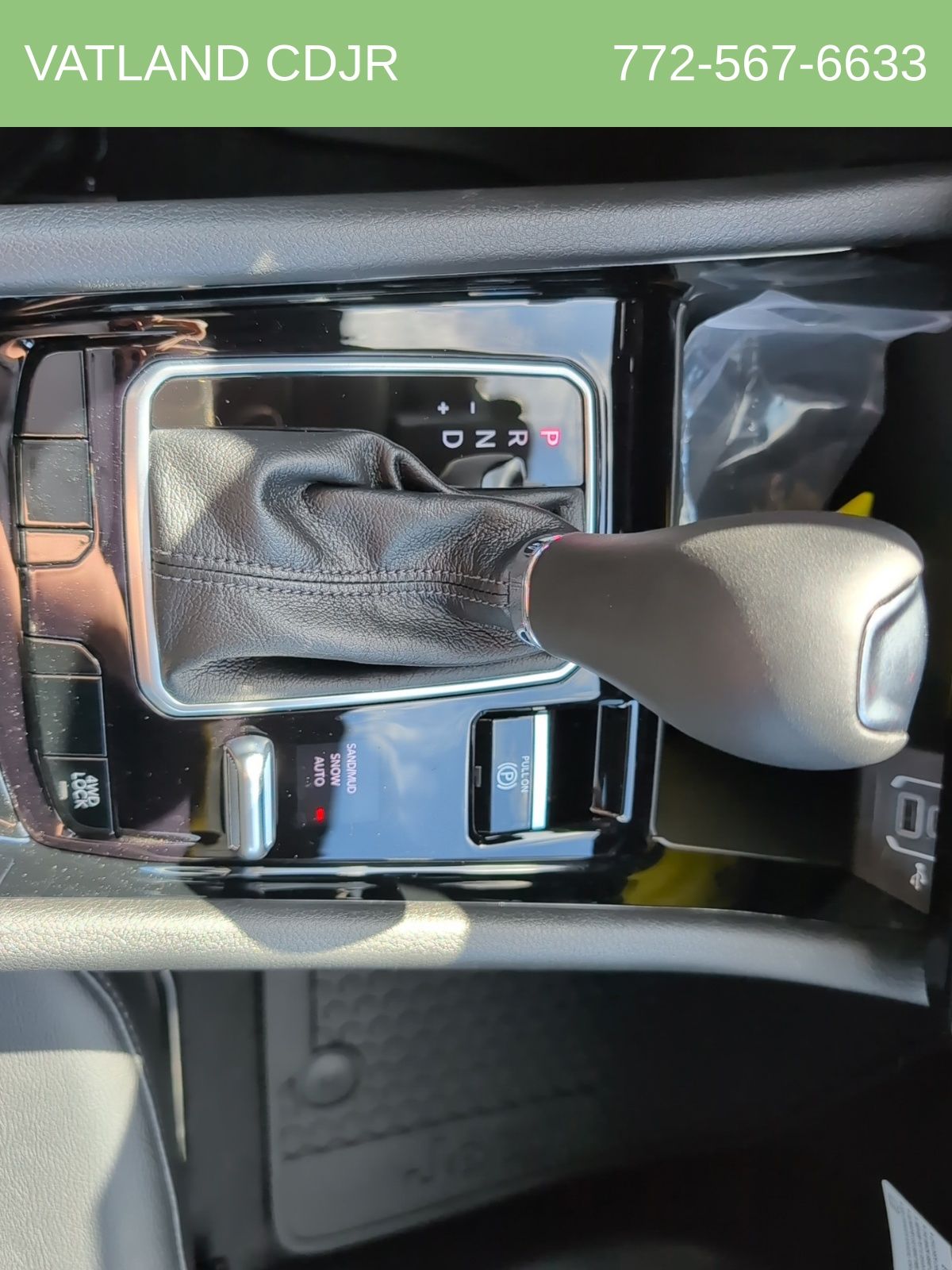 2025 Jeep Compass Latitude photo 19