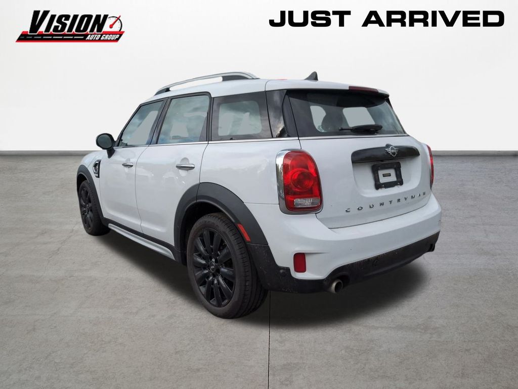 2019 Mini Cooper S ALL4 photo 4