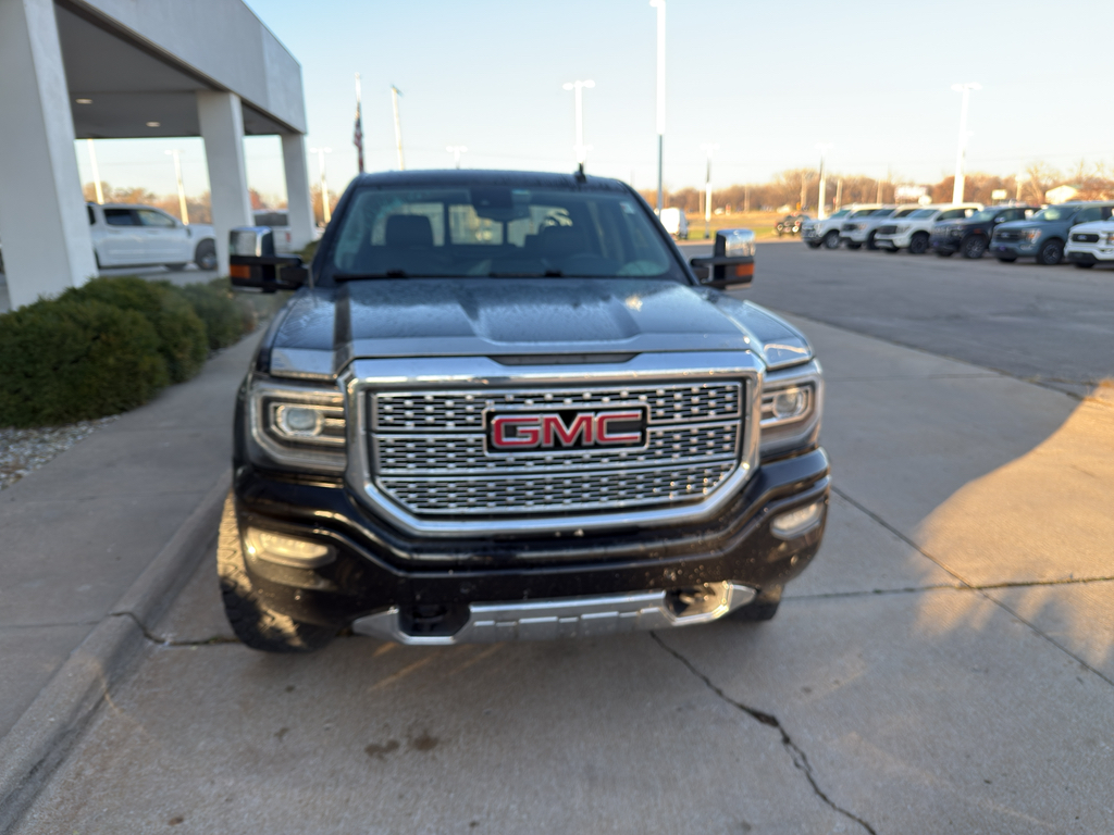 2017 Gmc Sierra 1500 Denali photo 2