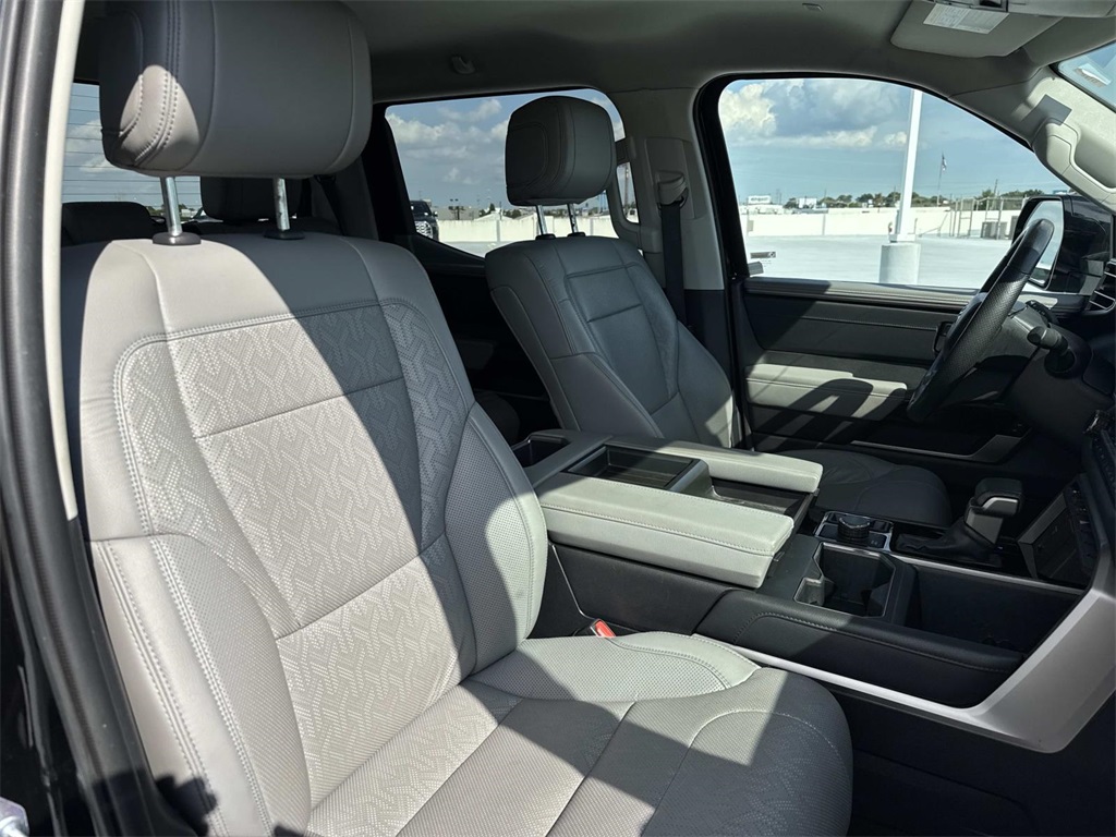 2024 Toyota Tundra Limited photo 10