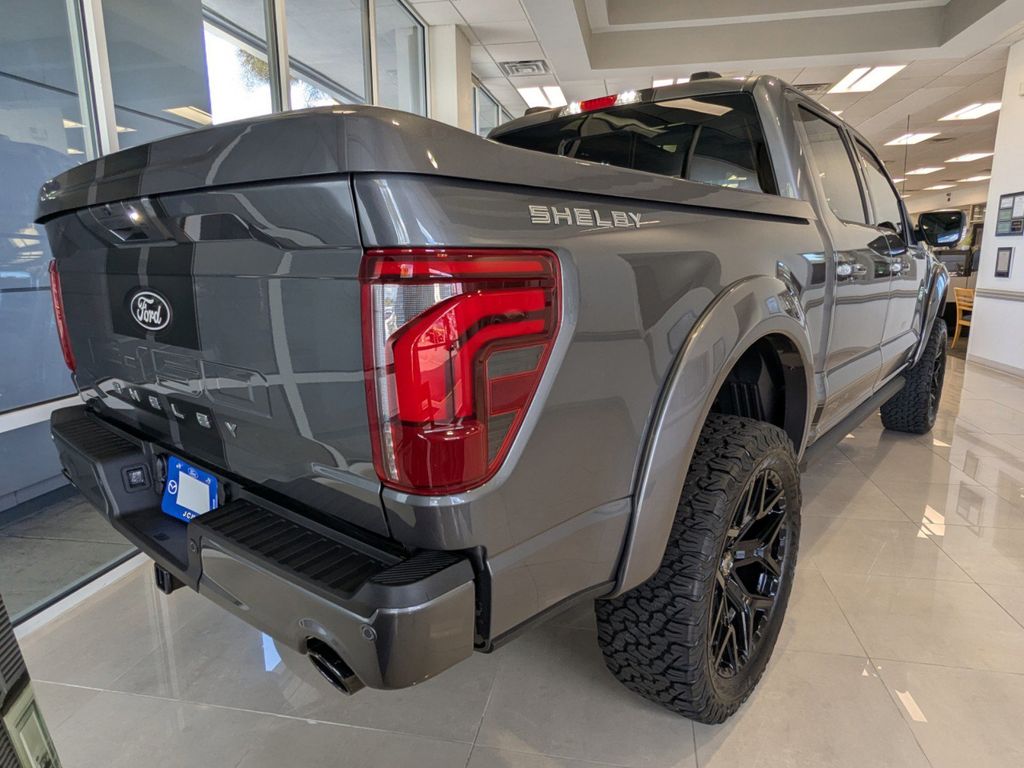 2025 Ford F-150 Lariat photo 4