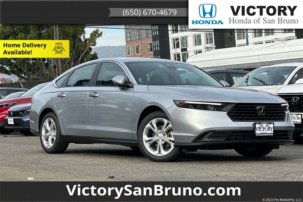 2025 Honda Accord LX's photo