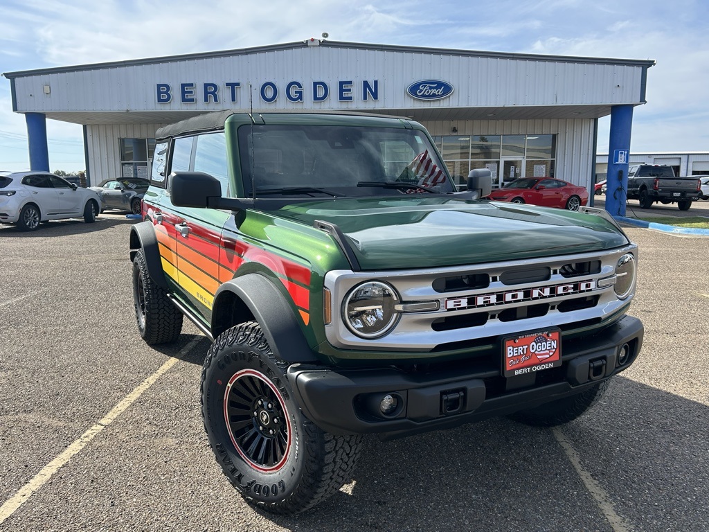 2025 Ford Bronco 4-Door Big Bend's photo