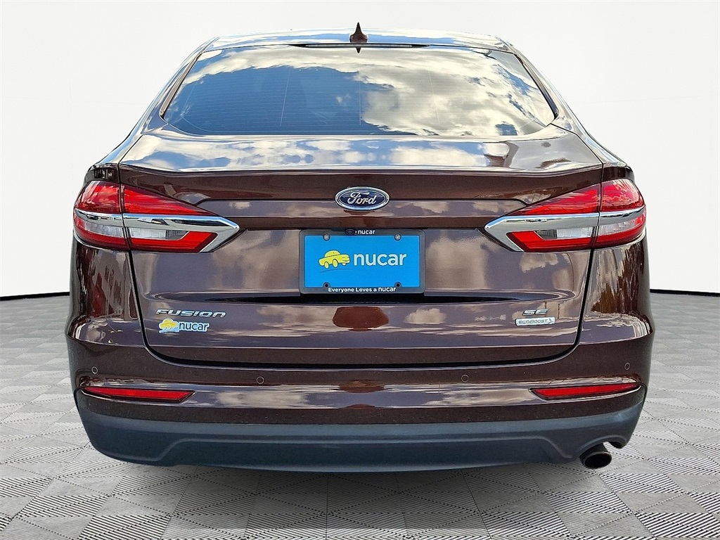 2019 Ford Fusion SE photo 5