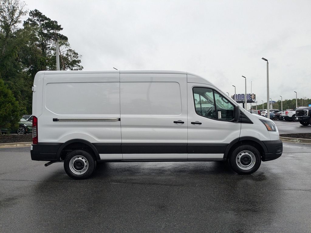 2025 Ford Transit photo 3