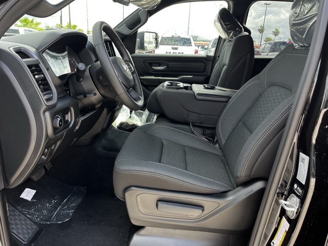 2025 Ram 1500 Tradesman photo 11