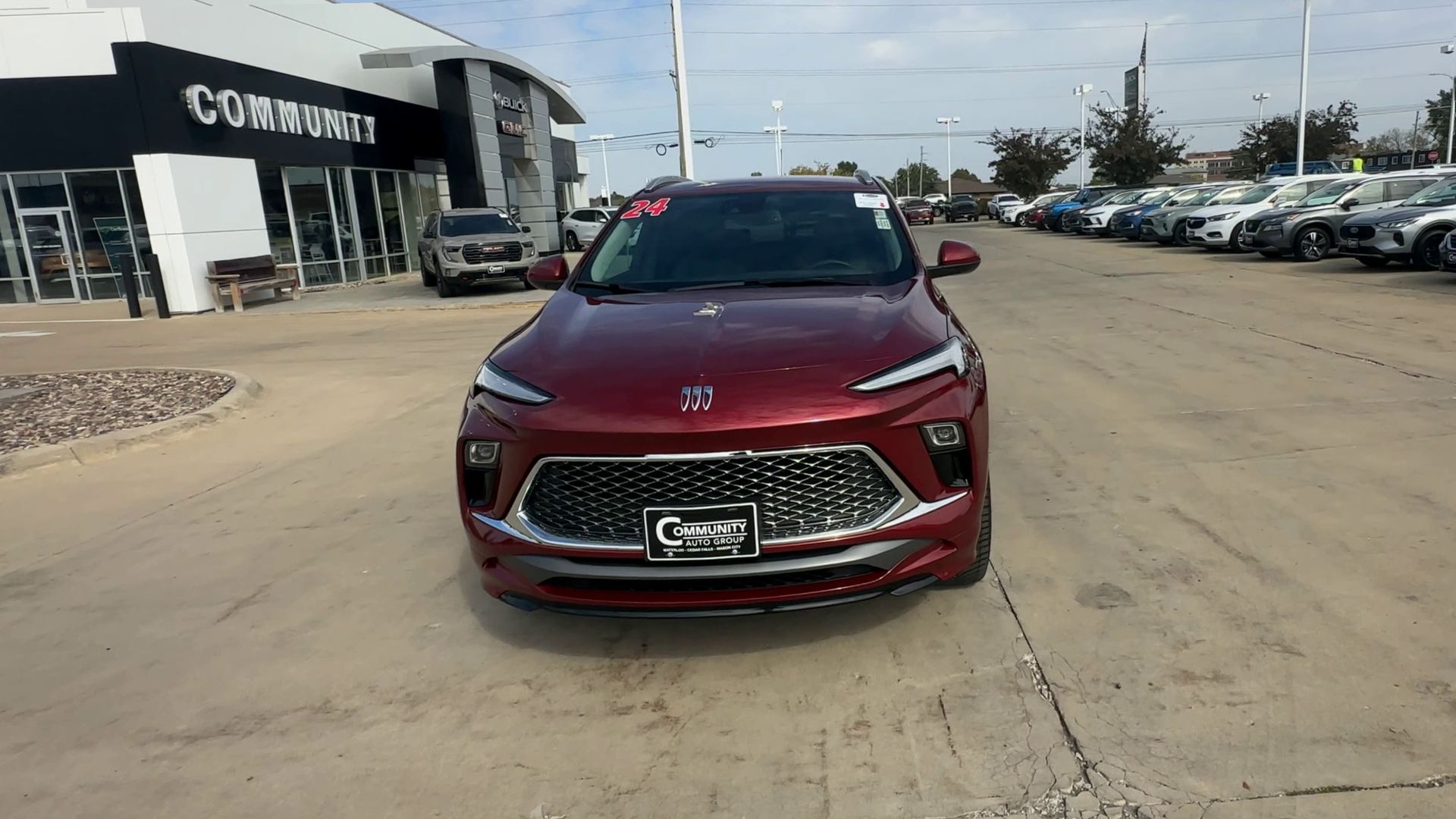 2024 Buick Encore GX Avenir photo 2
