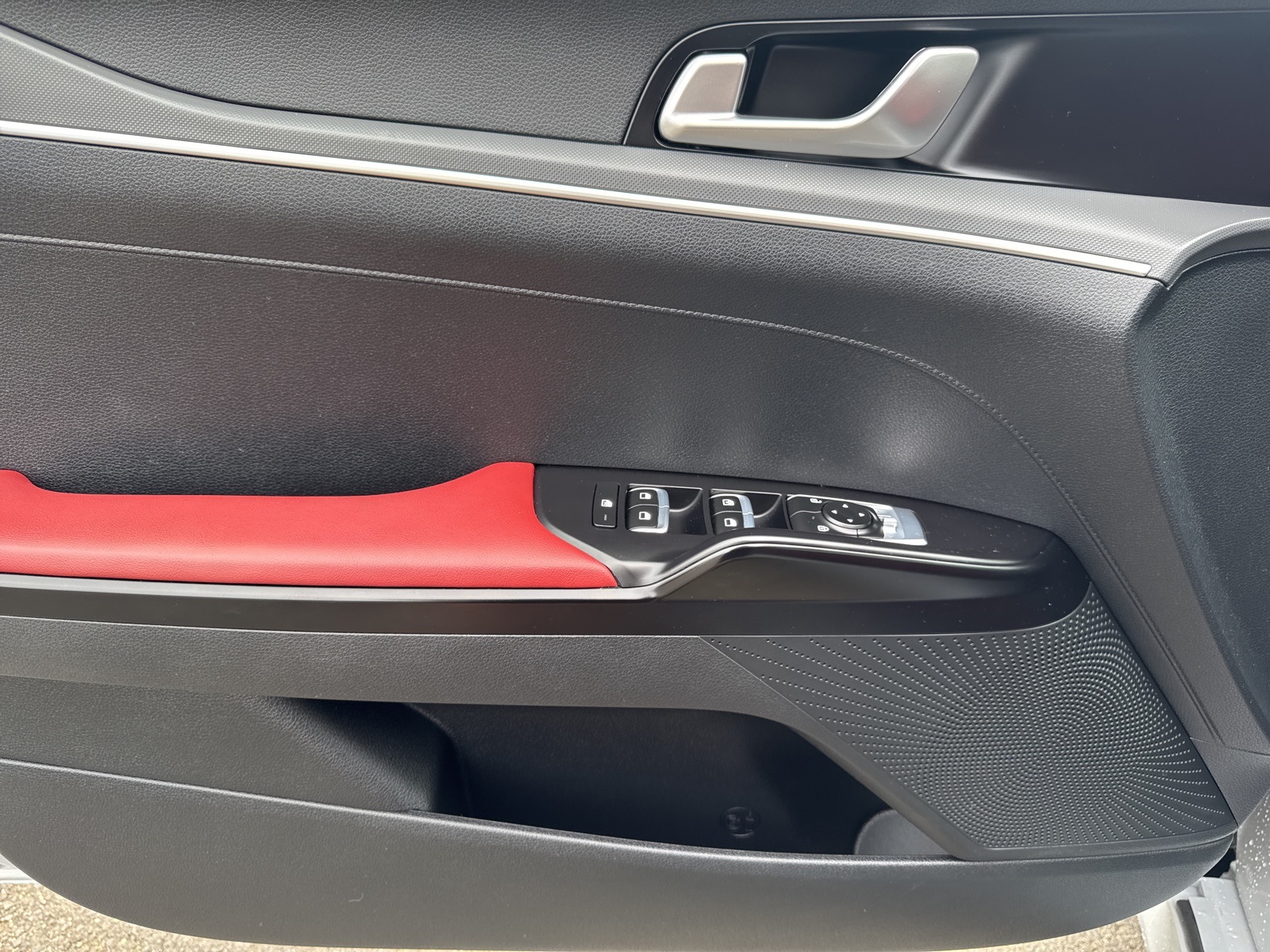 2024 Kia K5 GT-Line photo 24