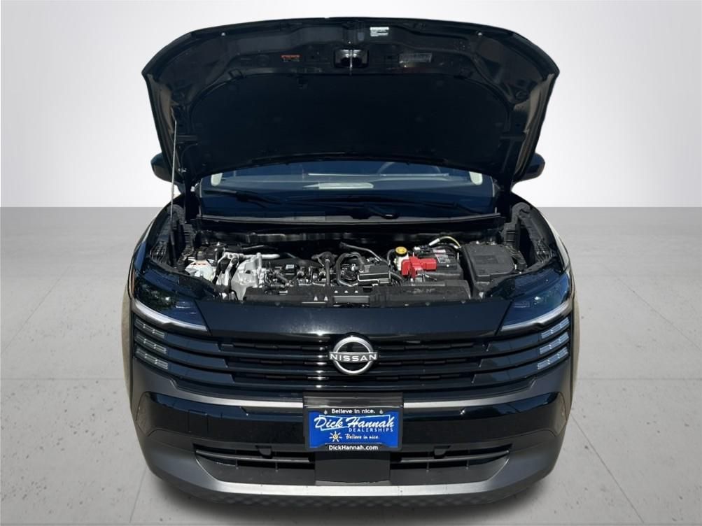 2025 Nissan Kicks SV photo 4