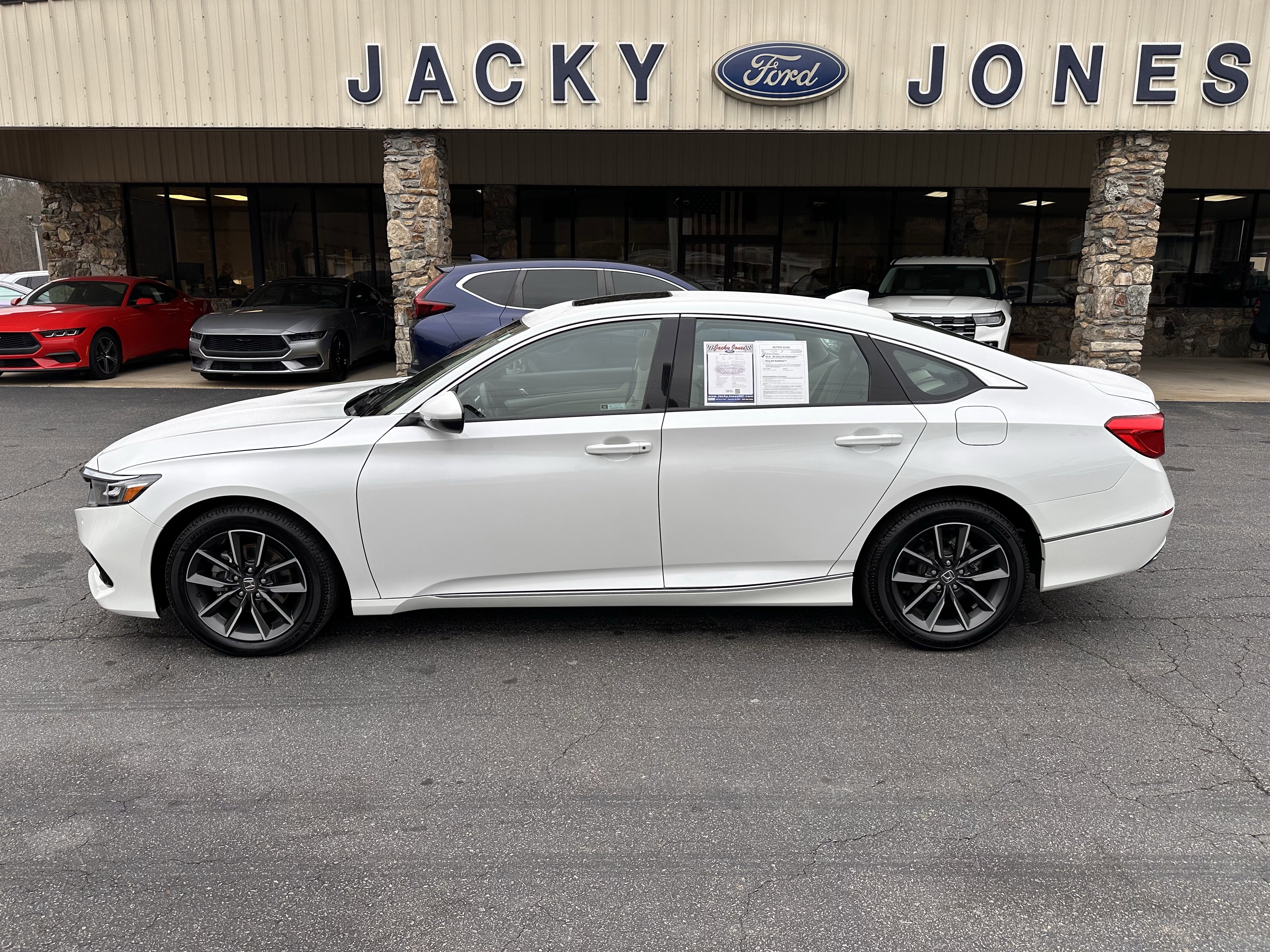 2021 Honda Accord EX-L's photo