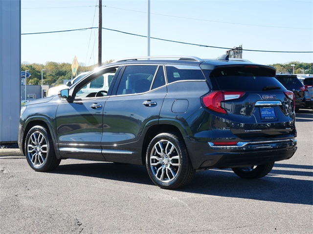2022 Gmc Terrain Denali photo 2