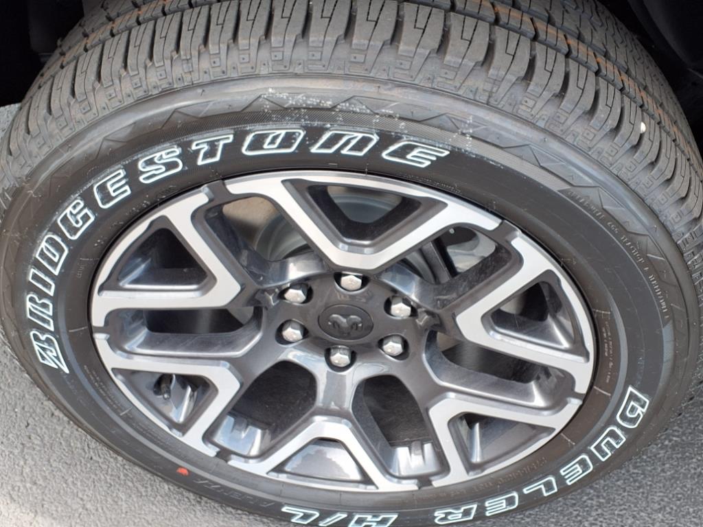 2025 Ram 1500 Laramie photo 14