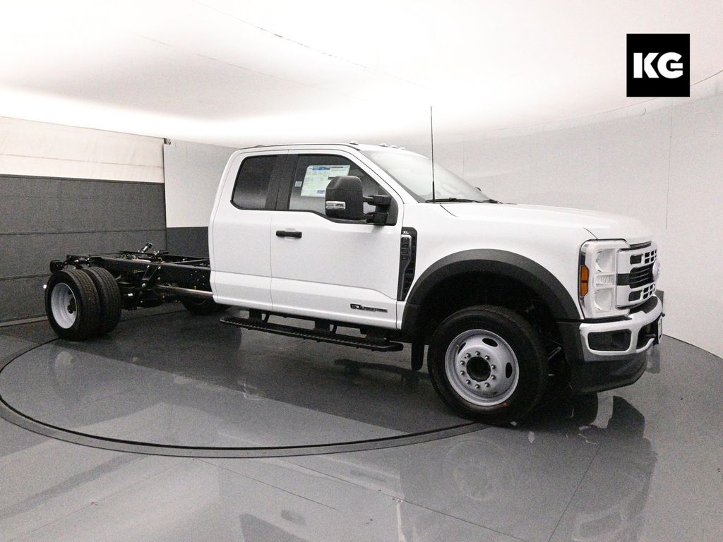 2026 Ford F-450 Super Duty Chassis Cab
